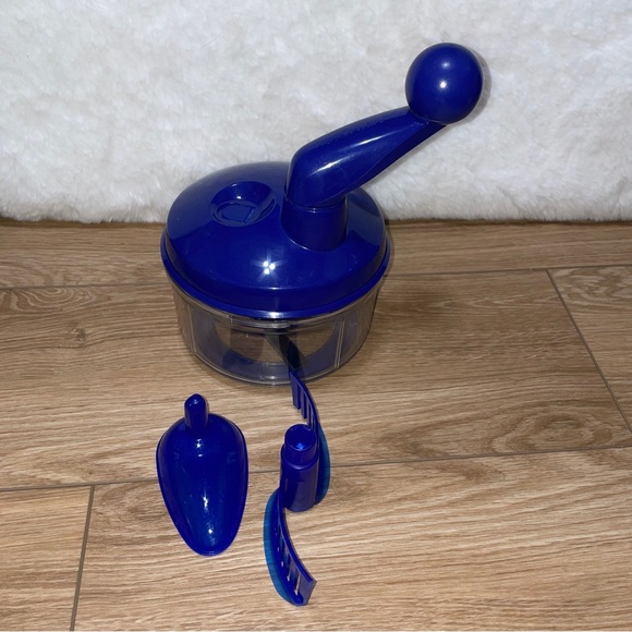 Tupperware Kitchen Tupperware Quick Chef Food Chopper Poshmark